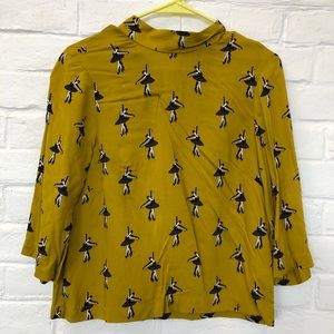 Beautiful graphic blouse